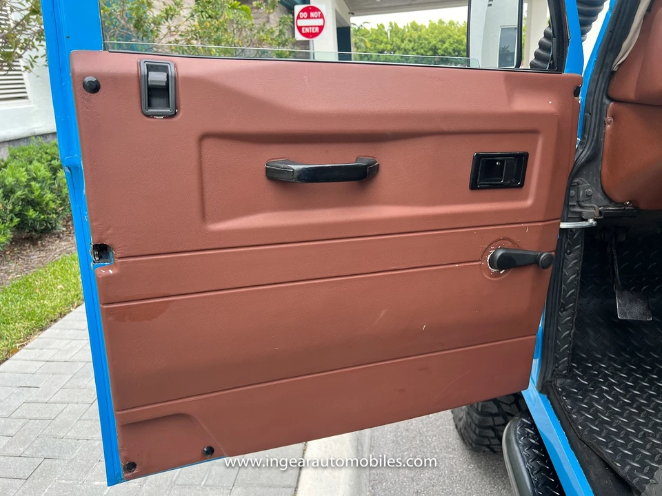 1997 Land Rover Defender 110 - Image 22 of 31