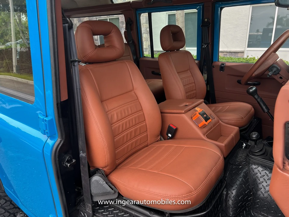 1997 Land Rover Defender 110 - Image 11 of 31