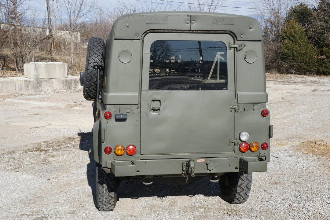 1997 Land Rover Defender 110 - Image 5 of 5