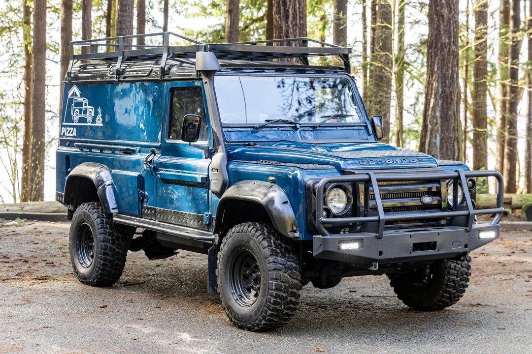 1997 Land Rover Defender 110 - Image 9 of 30