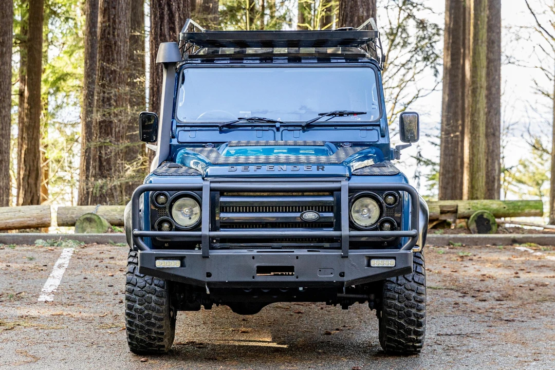 1997 Land Rover Defender 110 - Image 2 of 30