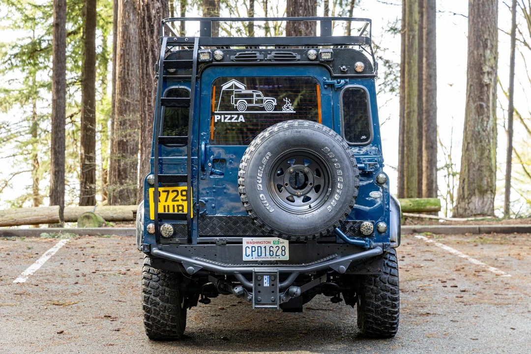 1997 Land Rover Defender 110 - Image 7 of 30