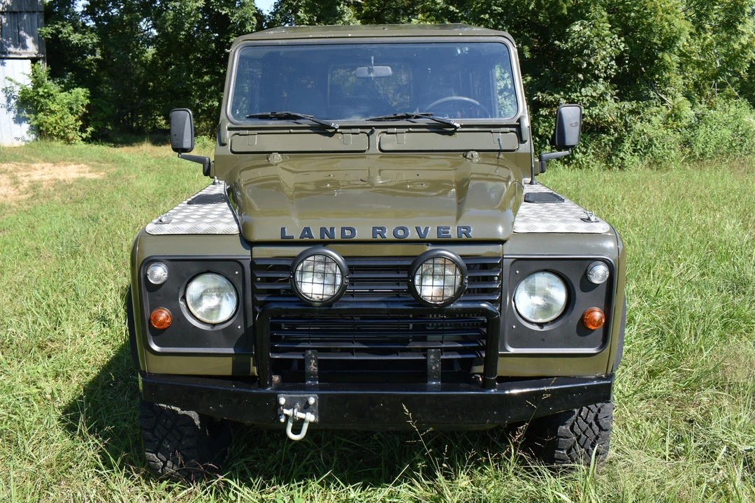 1997 Land Rover Defender 110 - Image 2 of 31