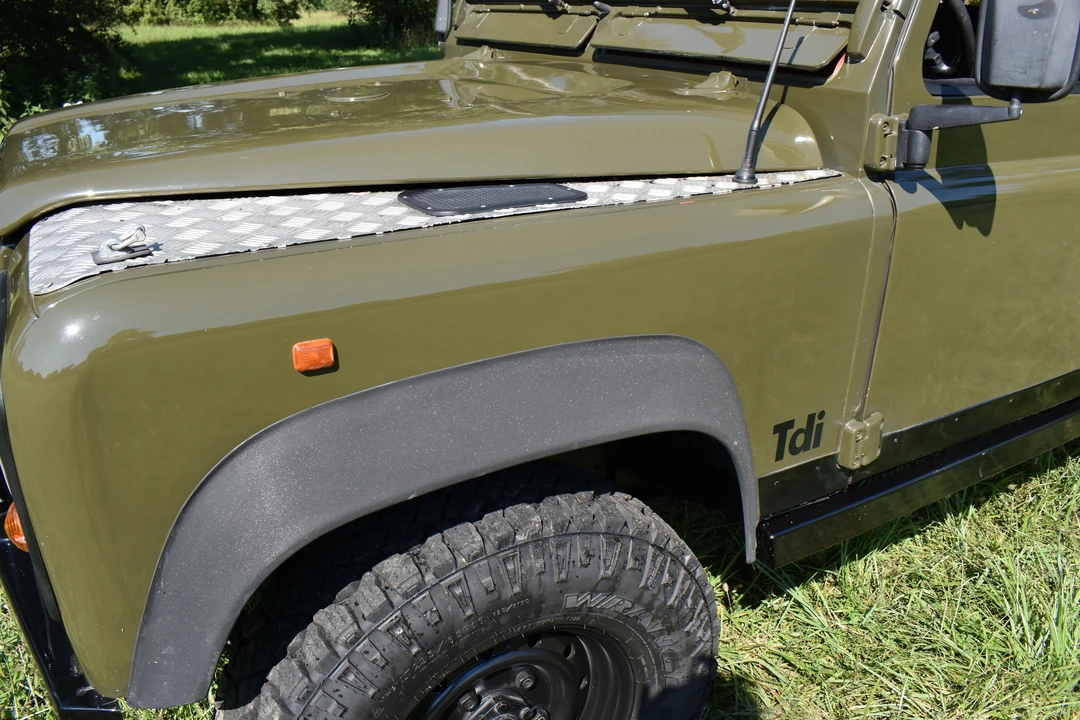 1997 Land Rover Defender 110 - Image 27 of 31