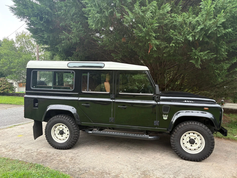 1997 Land Rover Defender 110 - Image 18 of 31