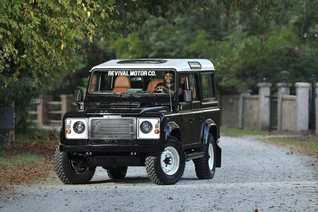 1997 Land Rover Defender 110 - Image 12 of 31