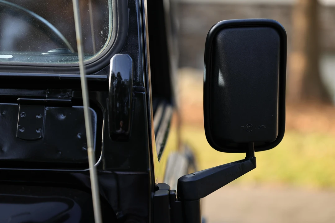 1997 Land Rover Defender 110 - Image 26 of 31