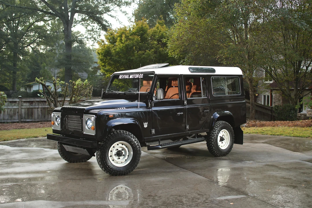 1997 Land Rover Defender 110 - Image 16 of 31