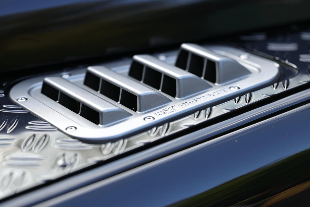 1997 Land Rover Defender 110 - Image 27 of 31