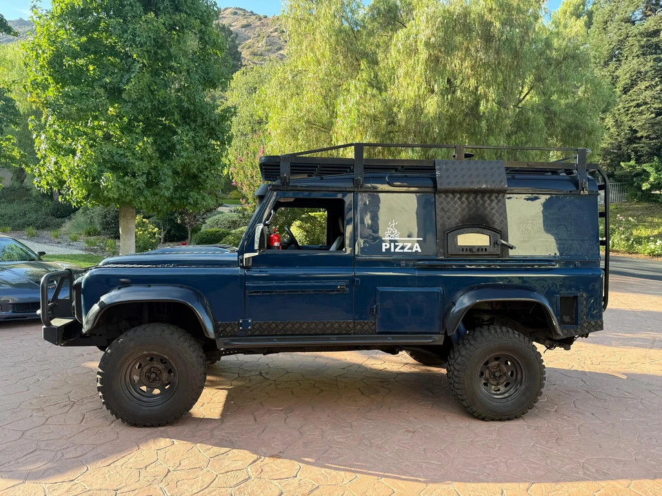 1997 Land Rover Defender 110 - Image 10 of 31
