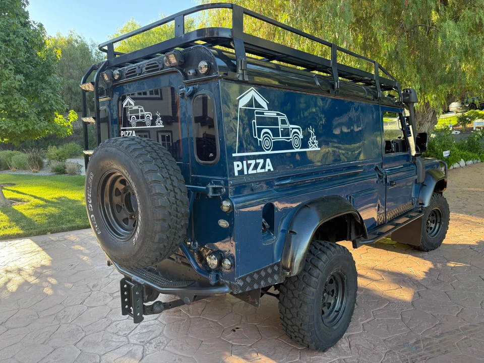 1997 Land Rover Defender 110 - Image 12 of 31