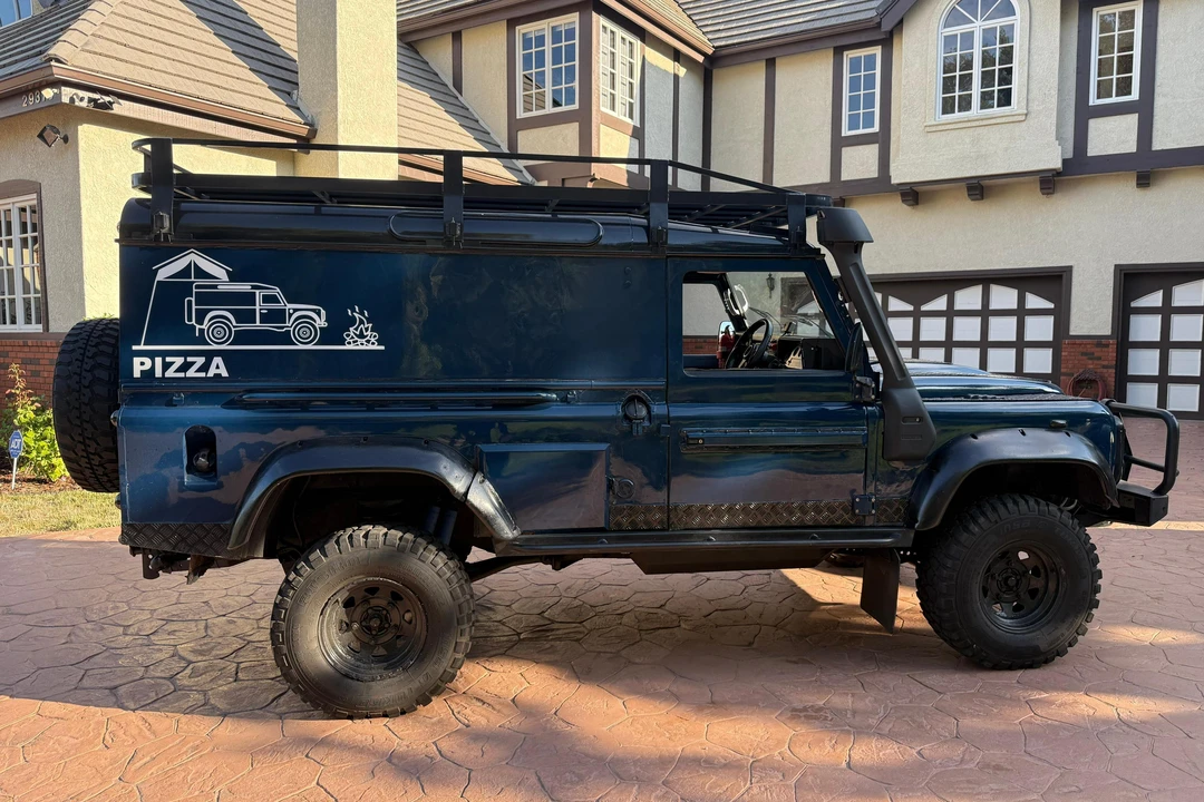 1997 Land Rover Defender 110 - Image 3 of 31