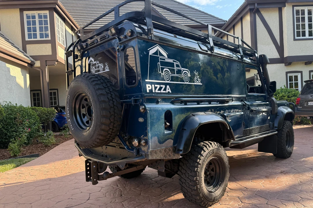 1997 Land Rover Defender 110 - Image 13 of 31