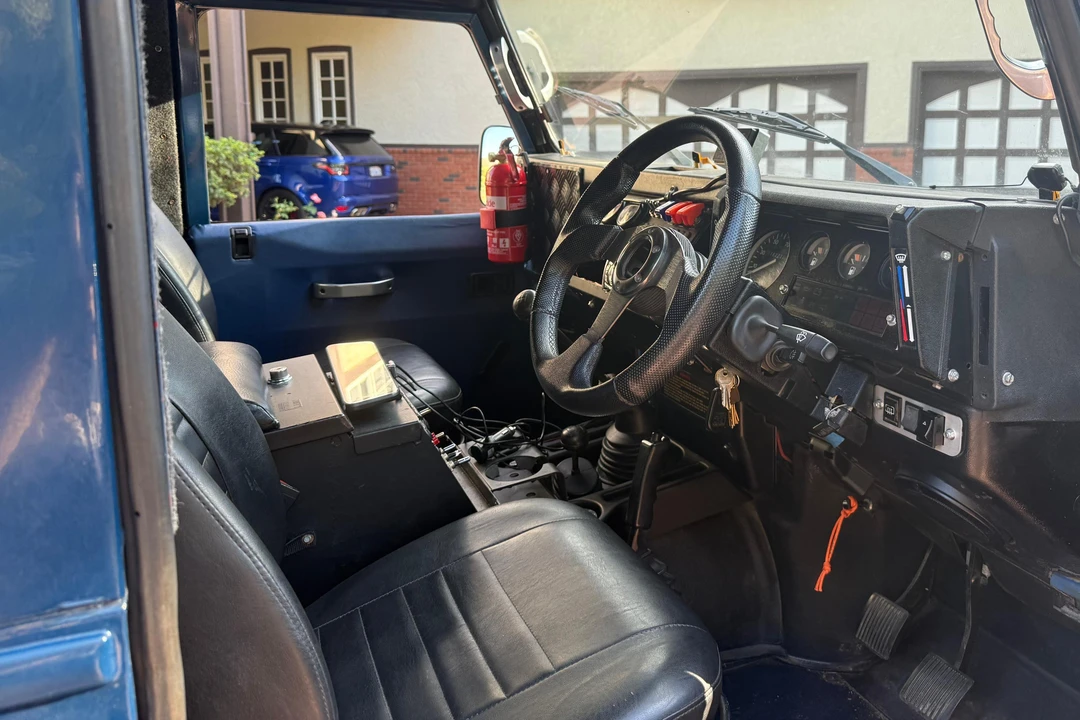 1997 Land Rover Defender 110 - Image 27 of 31