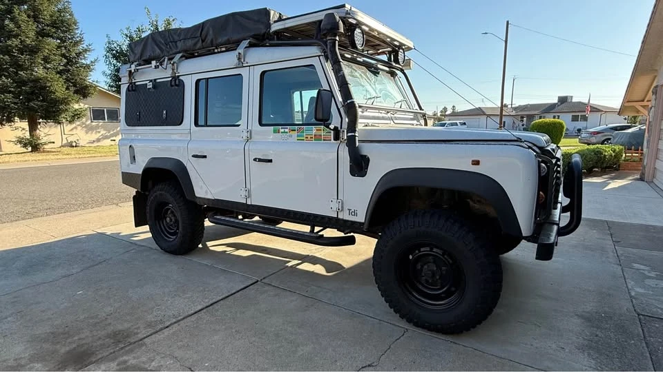 1997 Land Rover Defender 110 - Image 2 of 10
