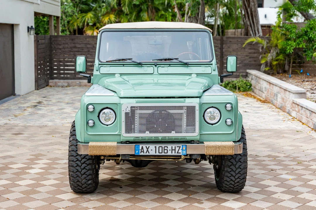1997 Land Rover Defender 130 - Image 4 of 31