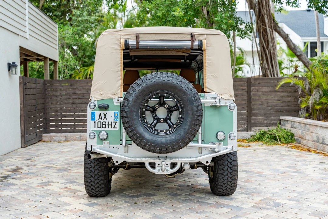 1997 Land Rover Defender 130 - Image 9 of 31