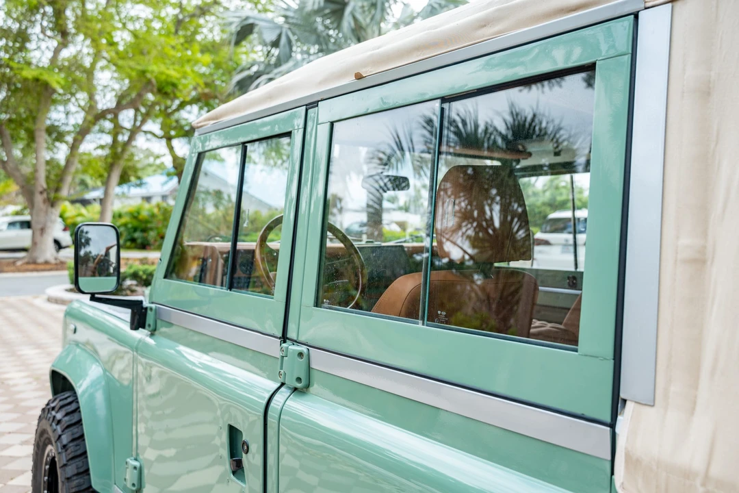 1997 Land Rover Defender 130 - Image 26 of 31
