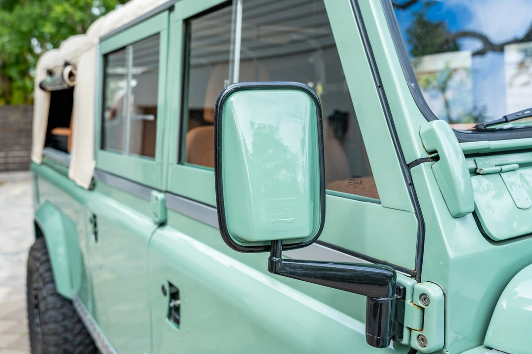 1997 Land Rover Defender 130 - Image 15 of 31