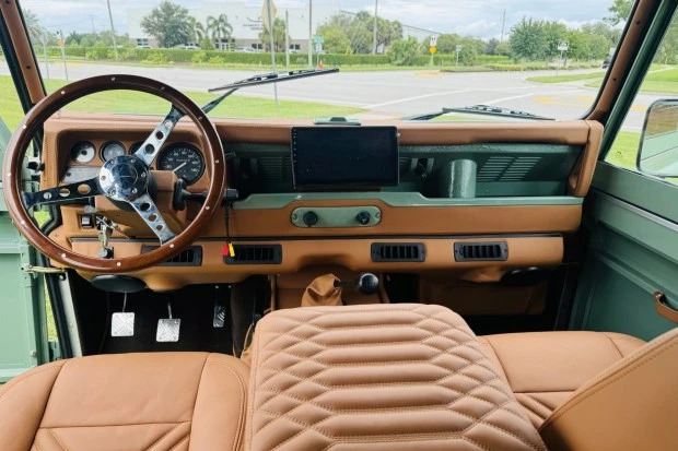 1997 Land Rover Defender 130 - Image 5 of 7