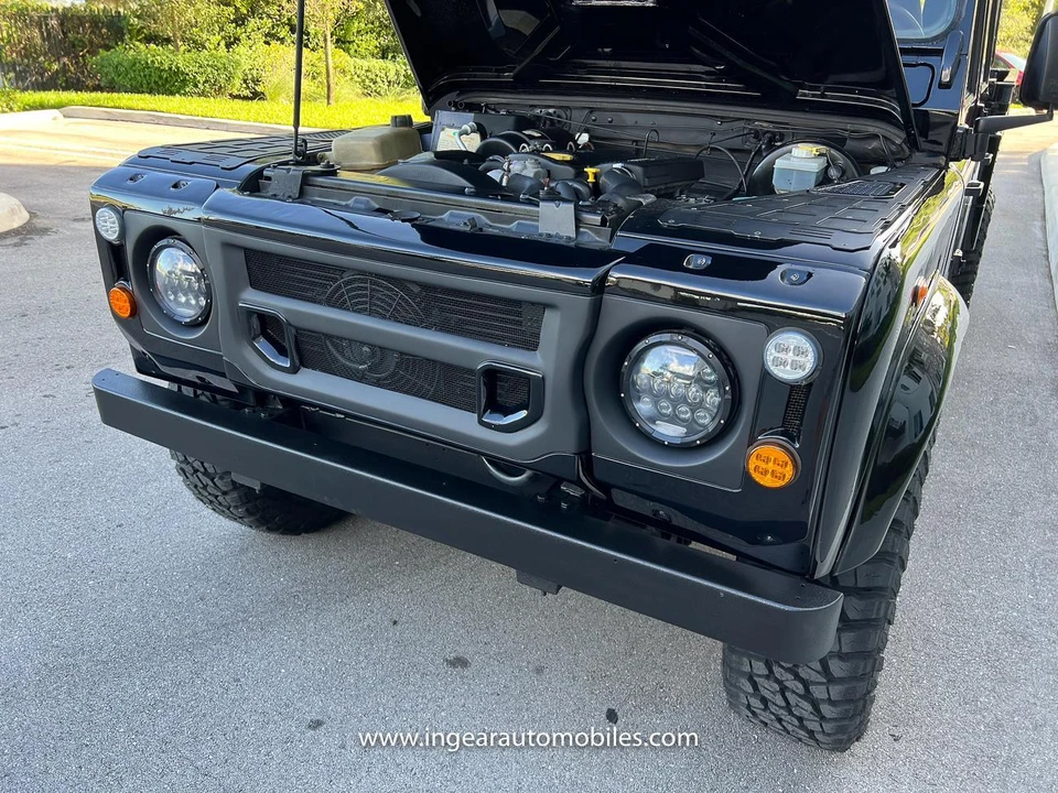 1997 Land Rover Defender 130 - Image 9 of 21