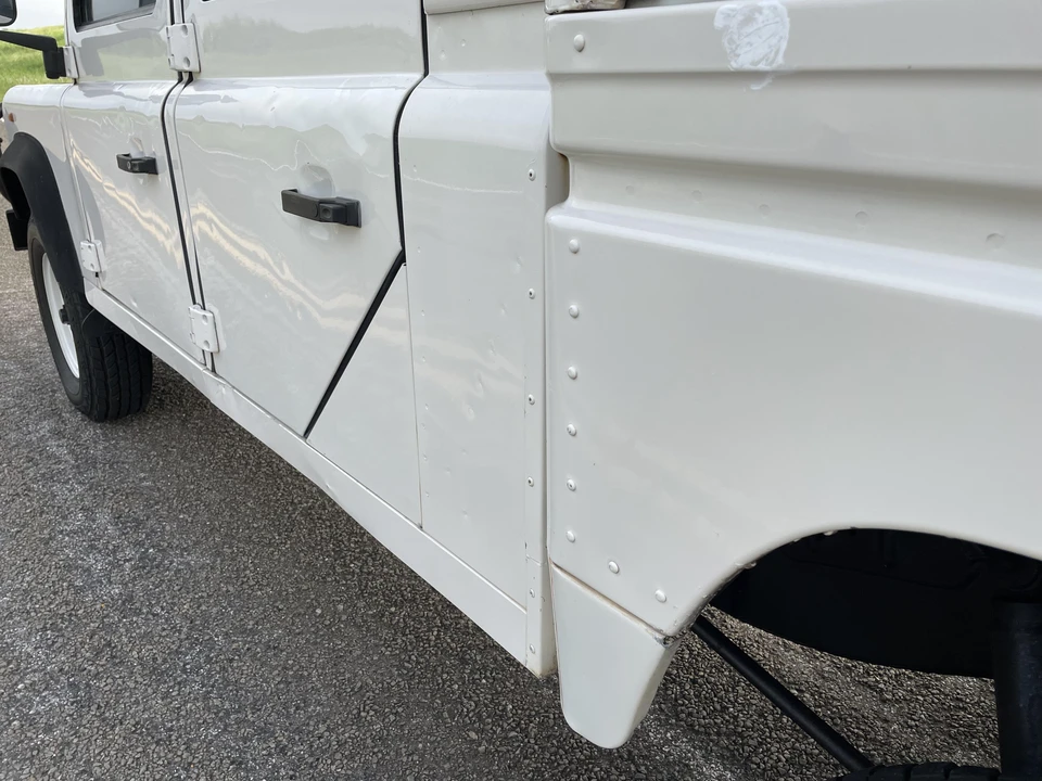 1997 Land Rover Defender 130 - Image 19 of 31