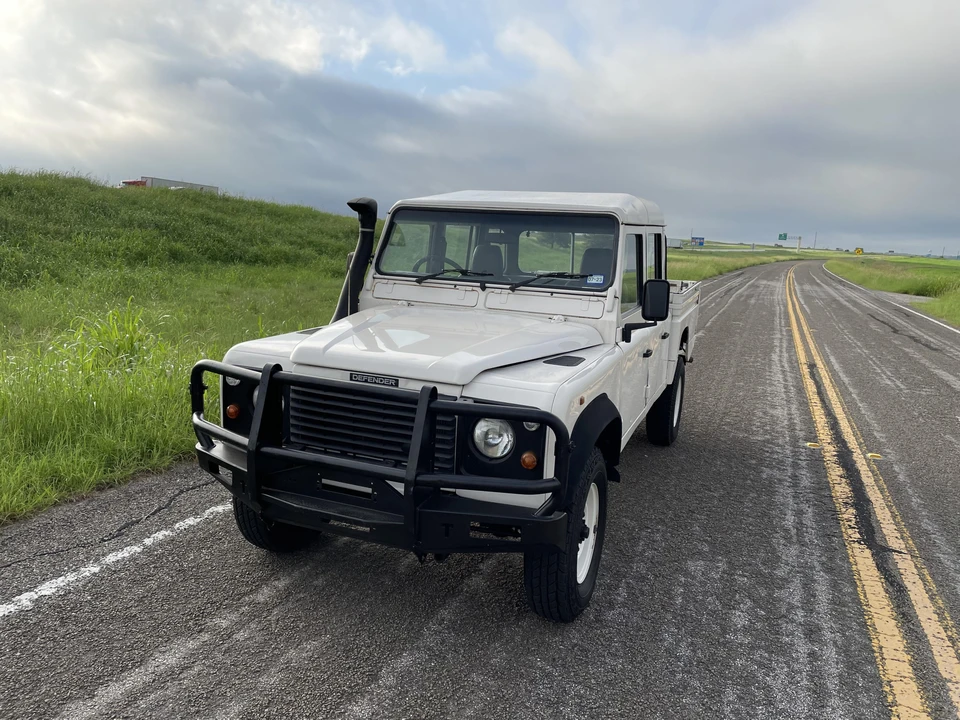 1997 Land Rover Defender 130 - Image 6 of 31