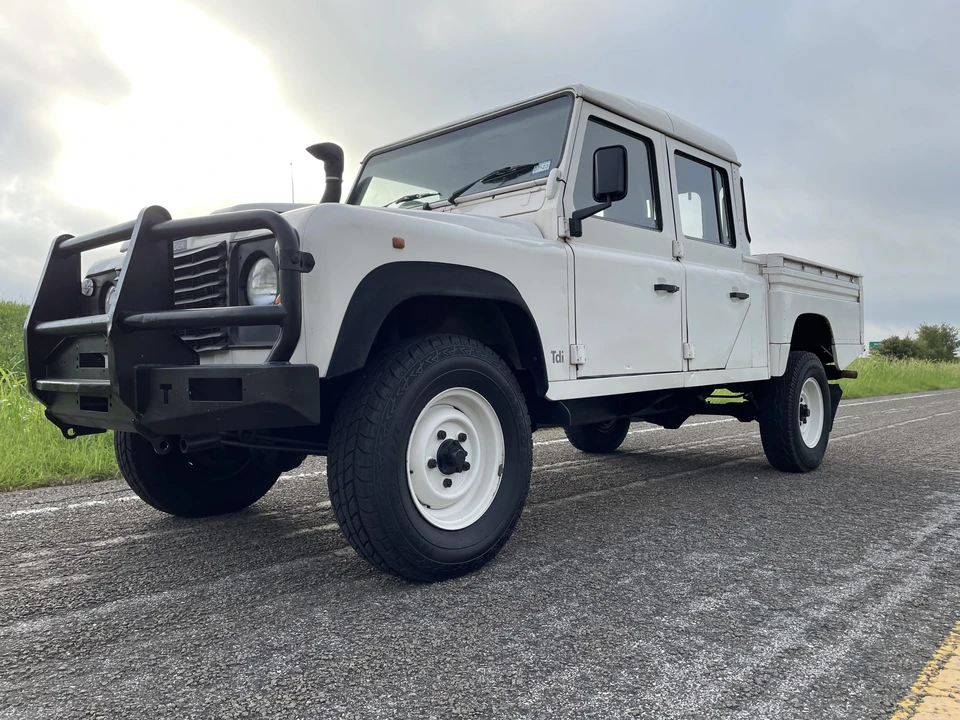 1997 Land Rover Defender 130 - Image 7 of 31