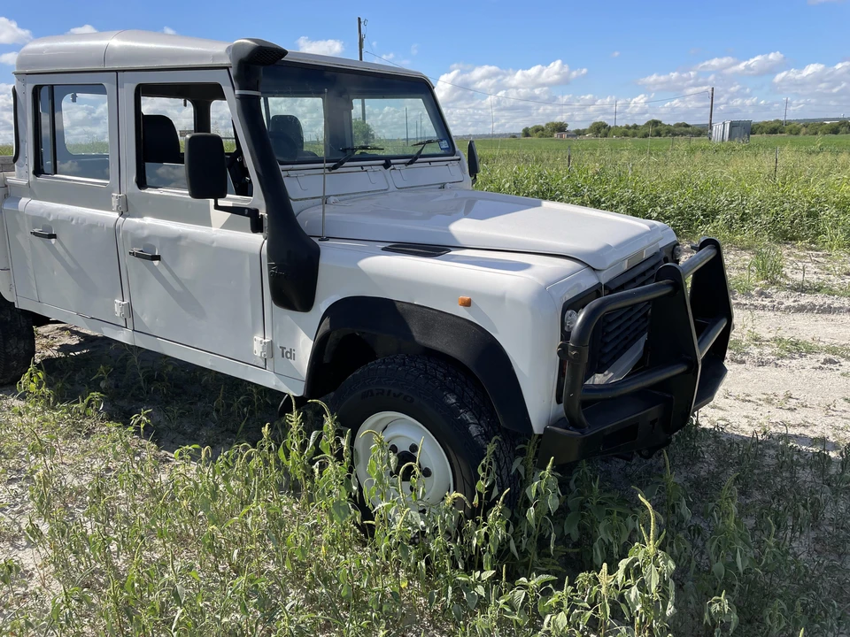 1997 Land Rover Defender 130 - Image 24 of 31