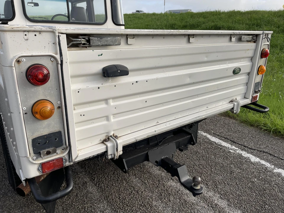 1997 Land Rover Defender 130 - Image 21 of 31