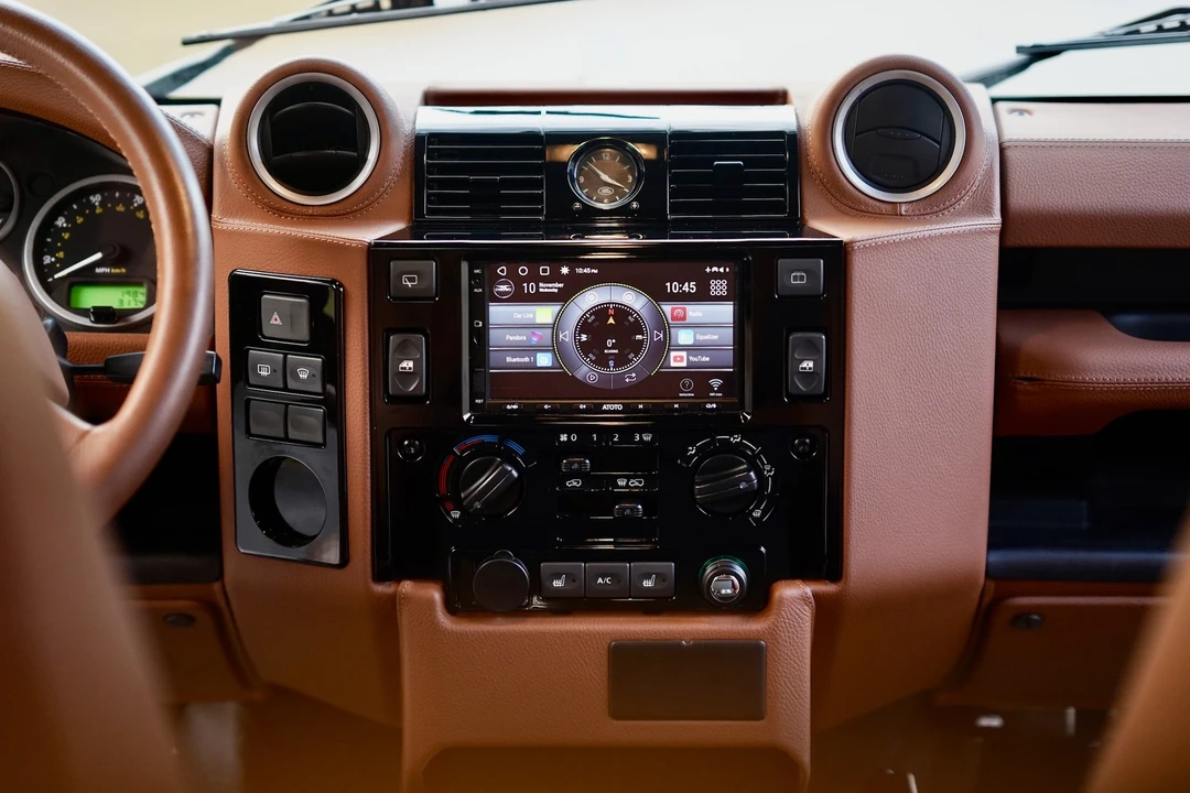 1997 Land Rover Defender - Image 6 of 21