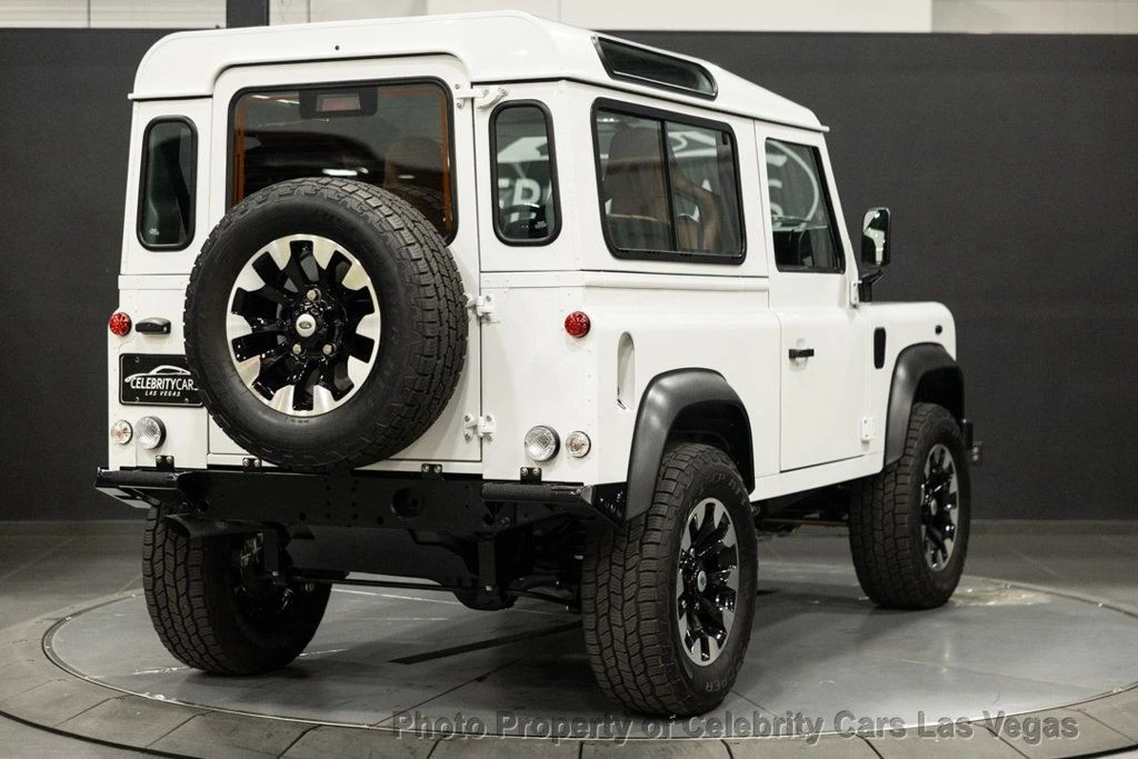 1997 Land Rover Defender 90 - Image 8 of 12