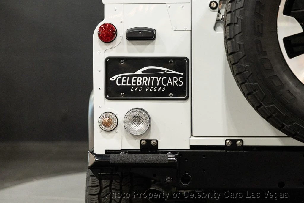 1997 Land Rover Defender 90 - Image 5 of 12