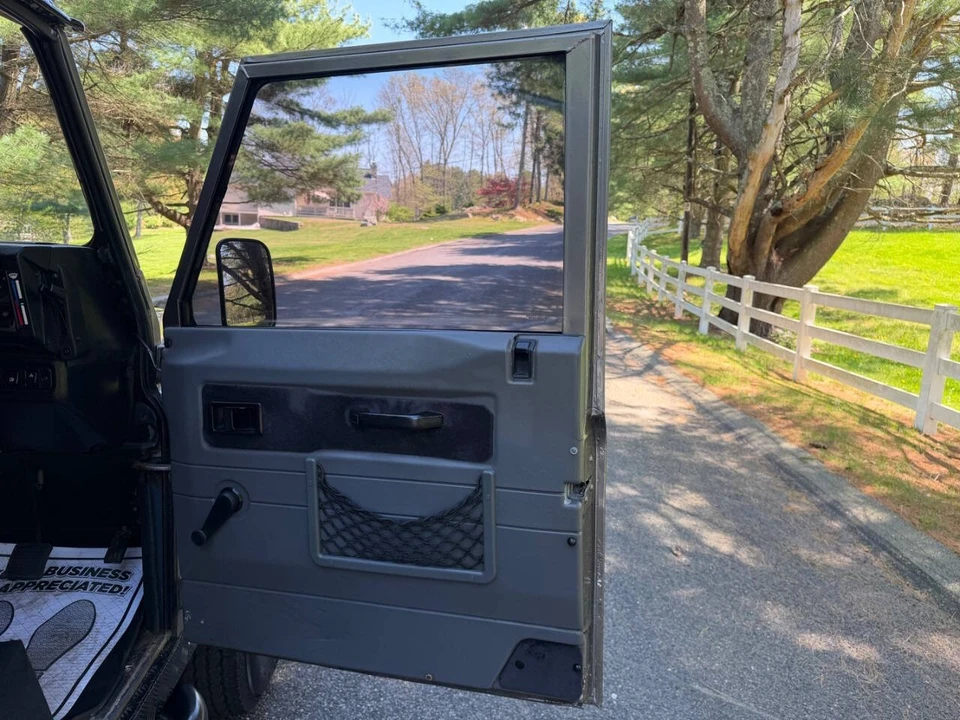1997 Land Rover Defender 90 - Image 15 of 31