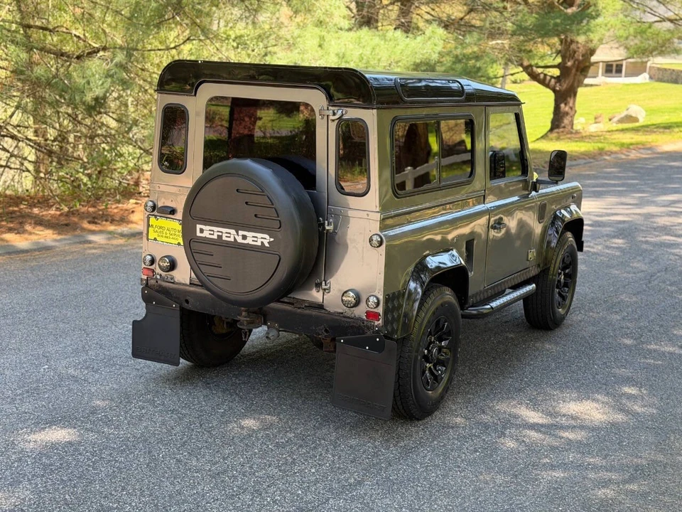 1997 Land Rover Defender 90 - Image 8 of 31