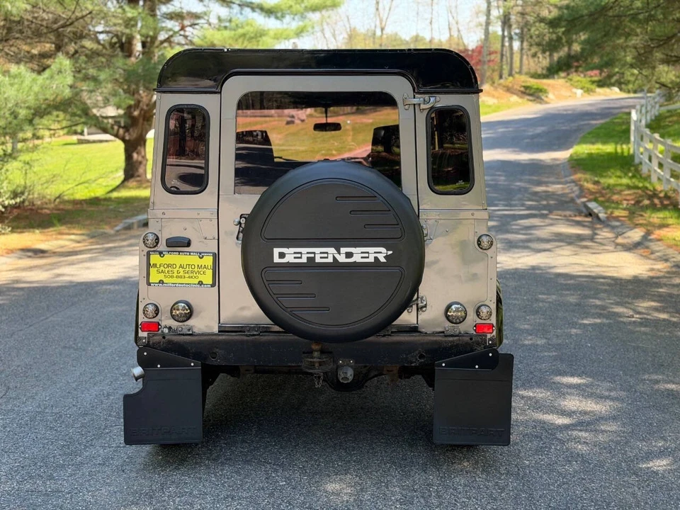 1997 Land Rover Defender 90 - Image 9 of 31