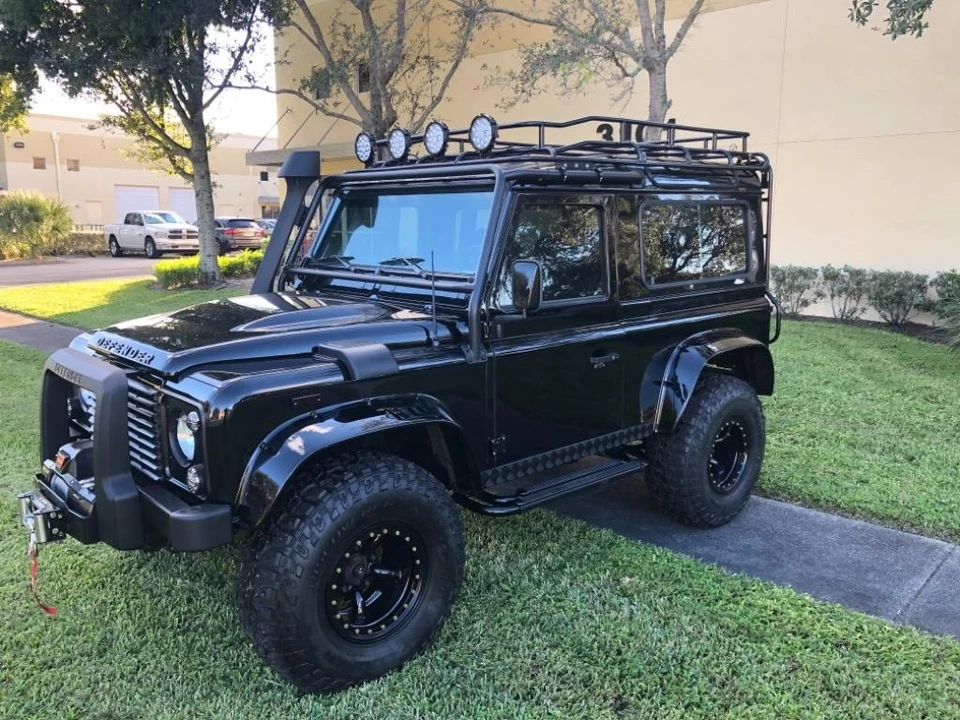 1997 Land Rover Defender 90 - Image 10 of 21