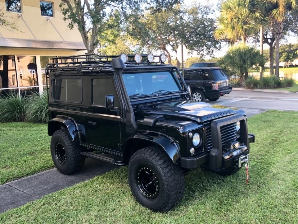 1997 Land Rover Defender 90 - Image 8 of 21