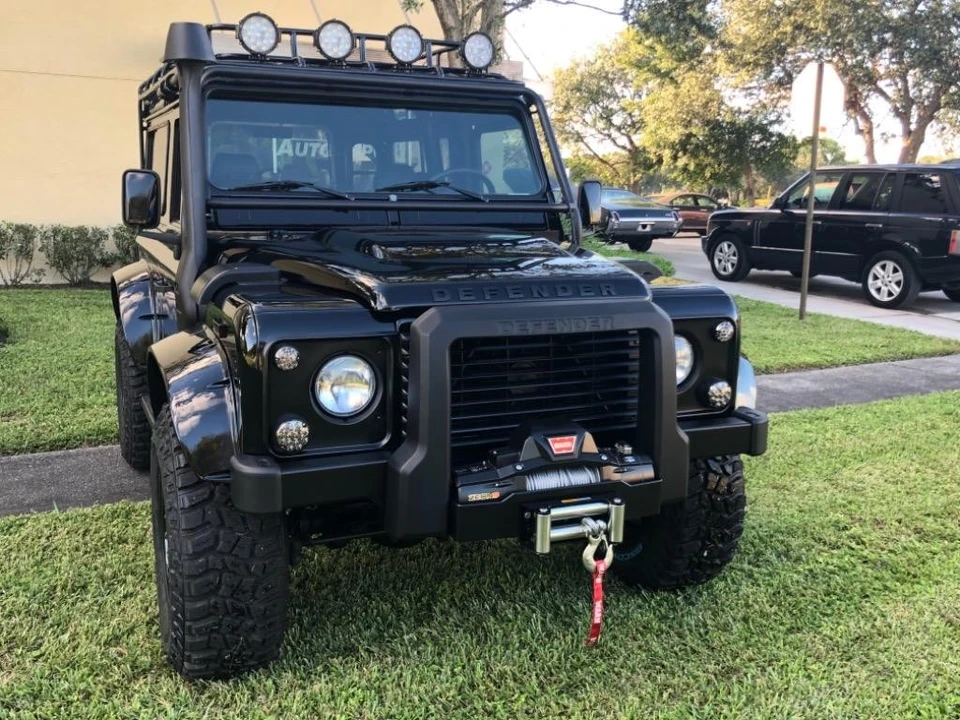 1997 Land Rover Defender 90 - Image 3 of 21