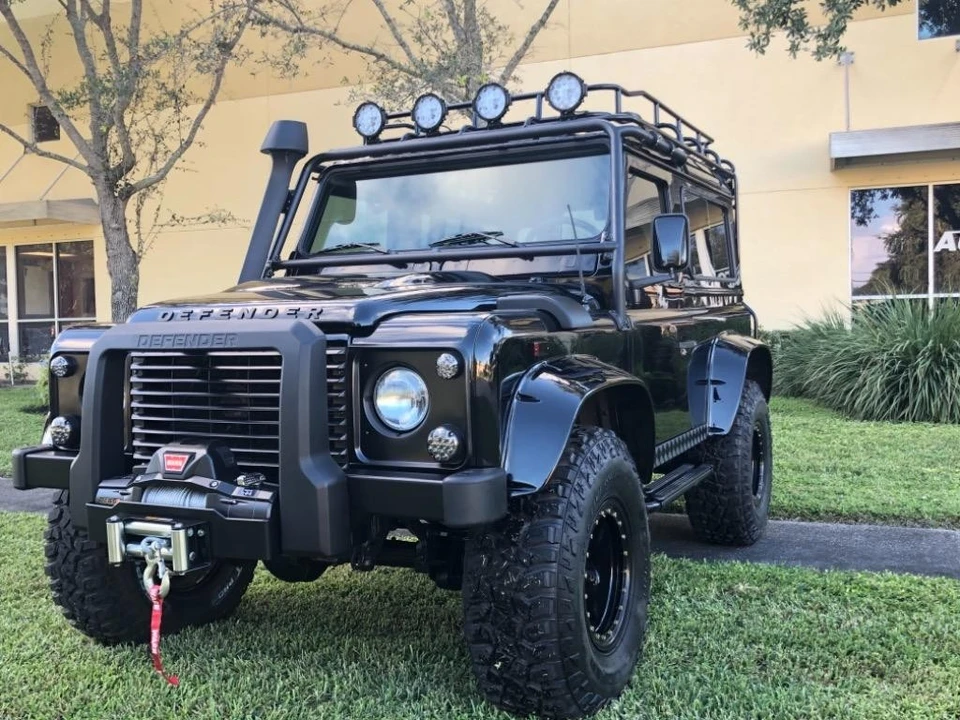 1997 Land Rover Defender 90 - Image 2 of 21