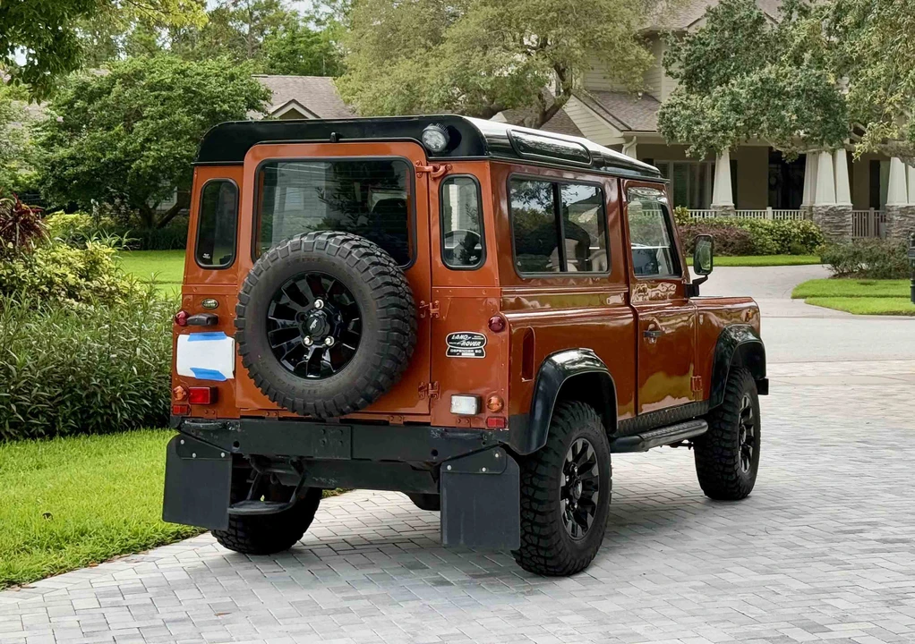1997 Land Rover Defender 90 - Image 9 of 31