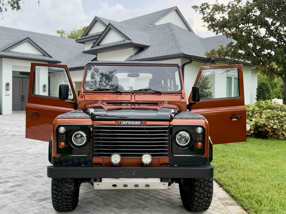 1997 Land Rover Defender 90 - Image 11 of 31