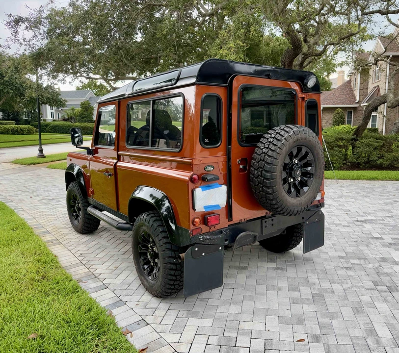 1997 Land Rover Defender 90 - Image 8 of 31