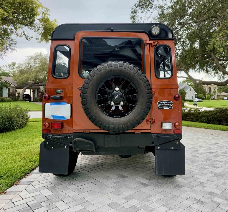 1997 Land Rover Defender 90 - Image 6 of 31