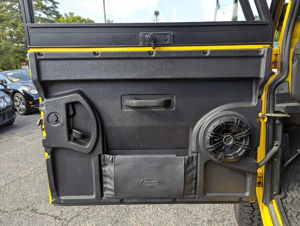 1997 Land Rover Defender 90 - Image 12 of 31