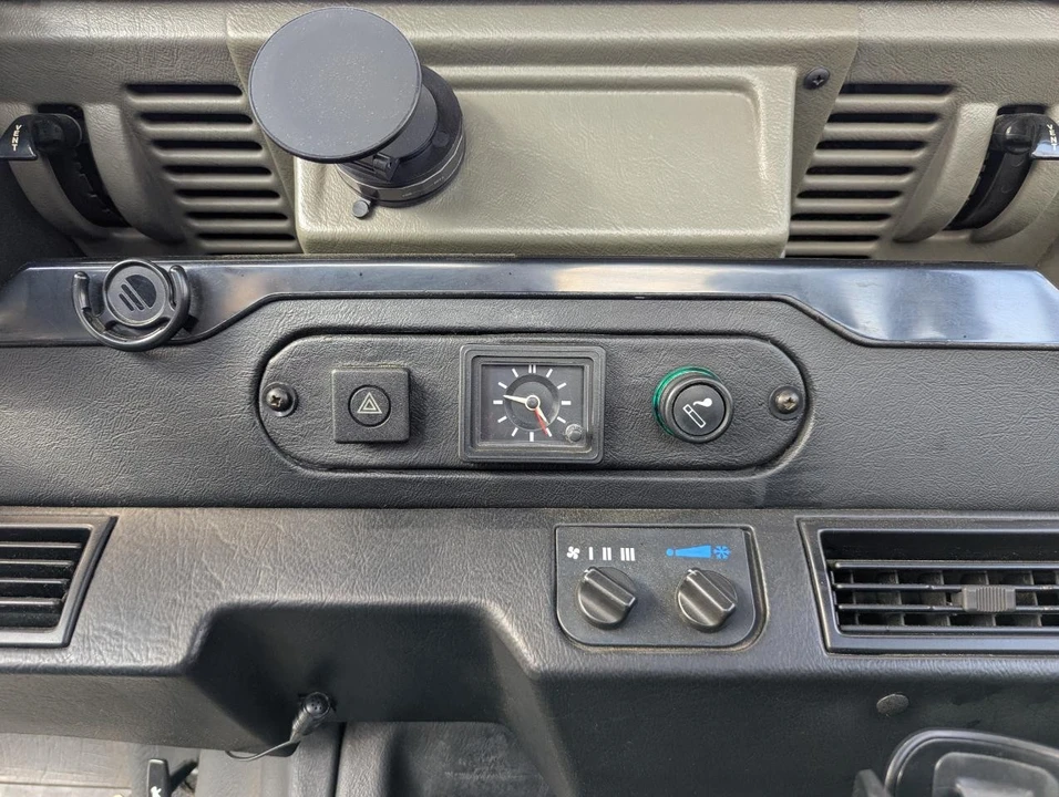 1997 Land Rover Defender 90 - Image 20 of 31