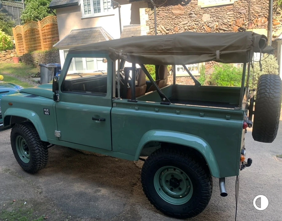 1997 Land Rover Defender 90 - Image 9 of 31