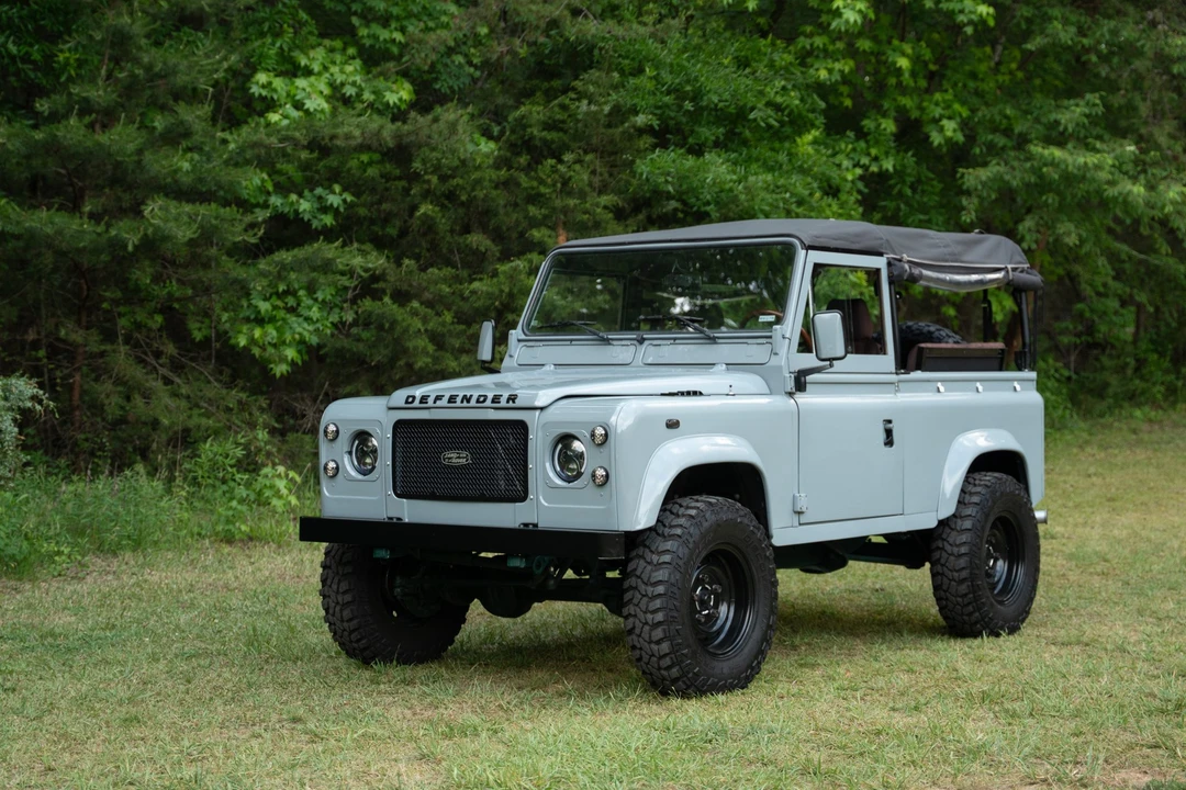 1997 Land Rover Defender 90 - Image 9 of 31