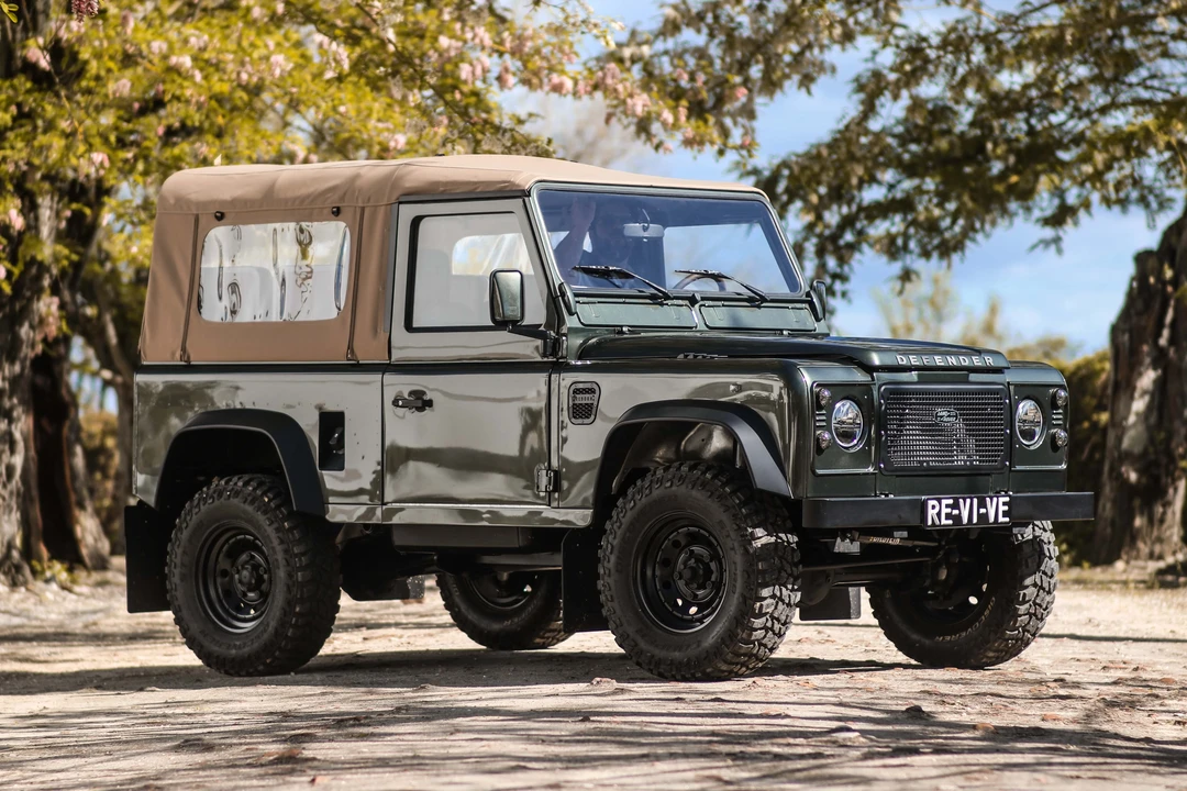 1997 Land Rover Defender 90 - Image 7 of 31