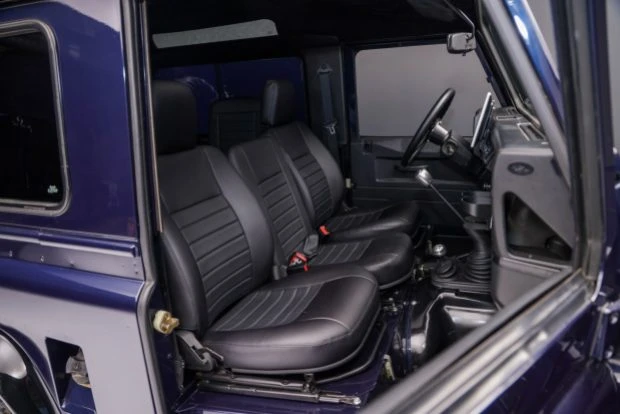 1997 Land Rover Defender 90 - Image 4 of 8